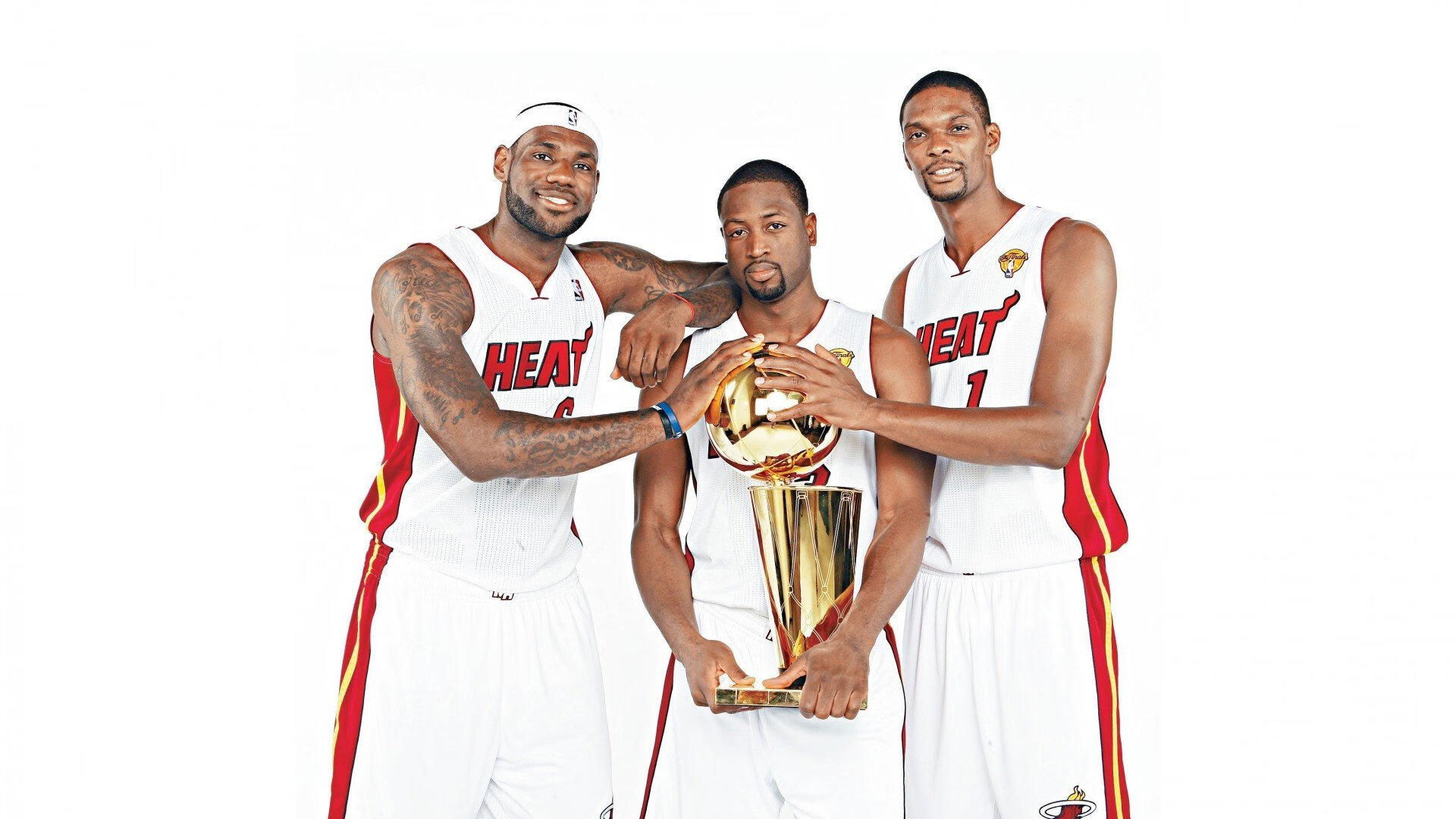 _精准射箭比赛：挥弓之间的专注力量_，射箭很准